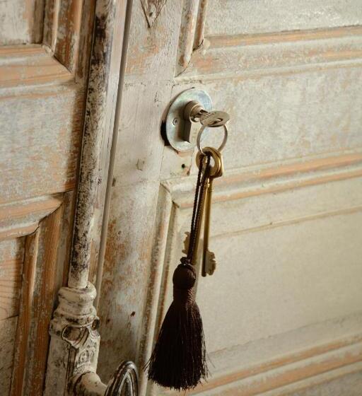 디럭스 룸, Le Petit Chateau