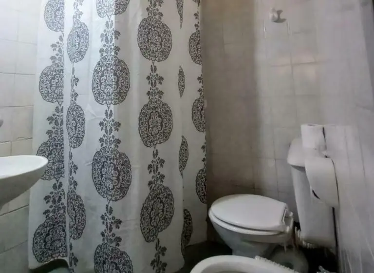 Standard-huone, Don Romulo