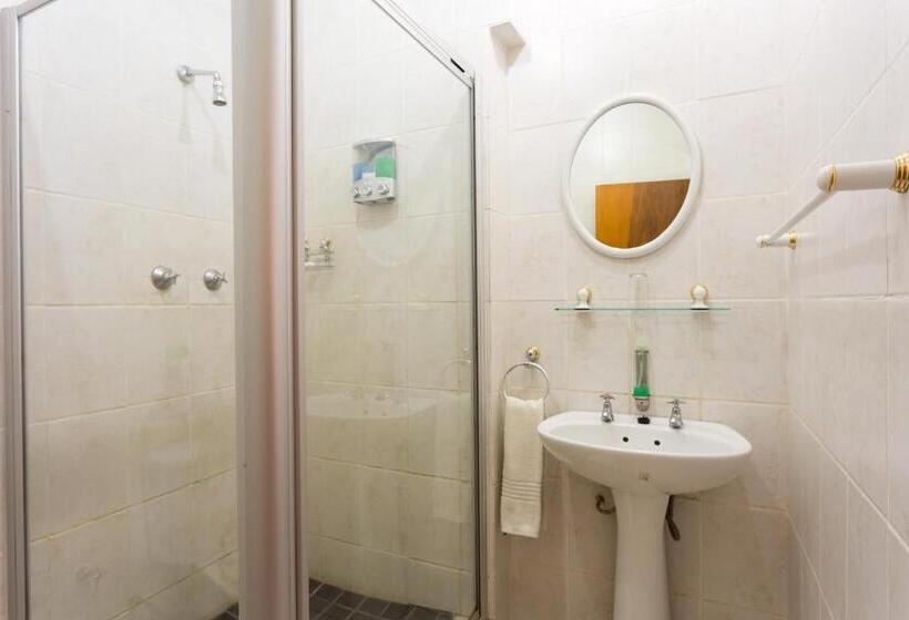 Трехместный Номер Комфорт, Colesview Guest House