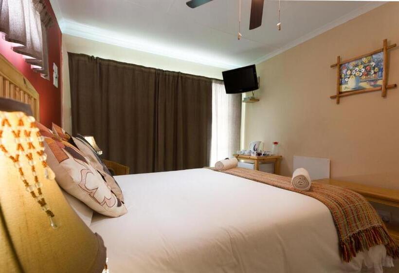 Номер Стандарт Вид на Бассейн, Colesview Guest House