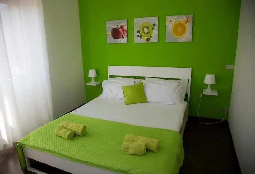 اتاق استاندارد با سرویس بهداشتی مشترک, Fruit'n Joy