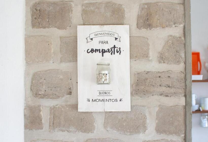 استودیوی استاندارد, Piedra Mora Loft