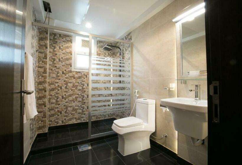 带大床的豪华间, Regent Hotel Apartments