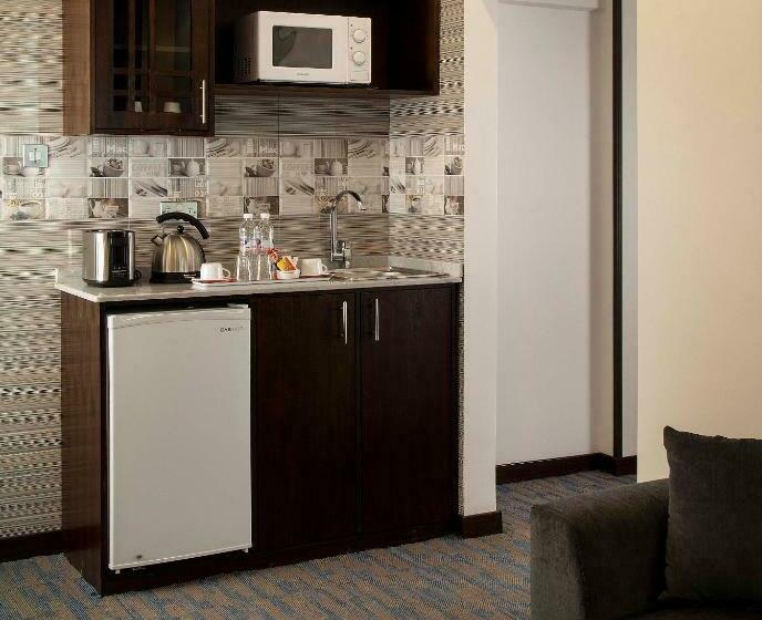اتاق لوکس با تخت بزرگ, Regent Hotel Apartments