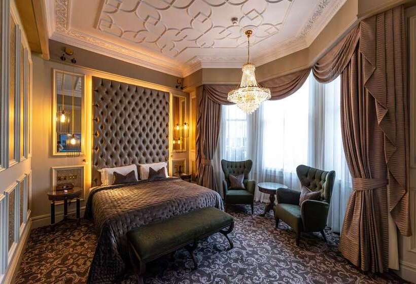 Люкс Кровать Кинг, Watt Hotel Rahway, Tapestry Collection By Hilton