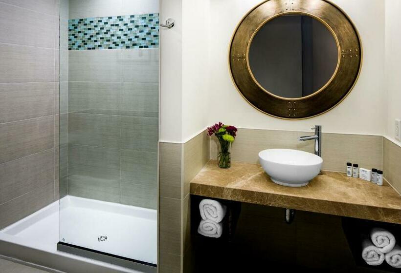 חדר סטנדרט, Watt Hotel Rahway, Tapestry Collection By Hilton