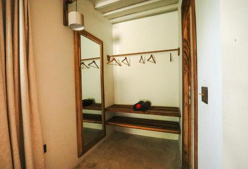 בקתה סטנדרטית, Seconda Stella