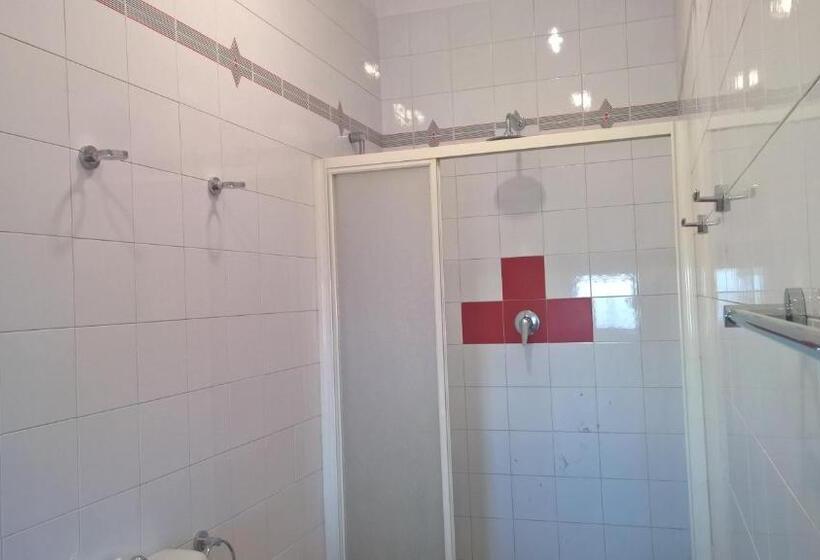 ファミリールーム, Amphitheatrum Gate