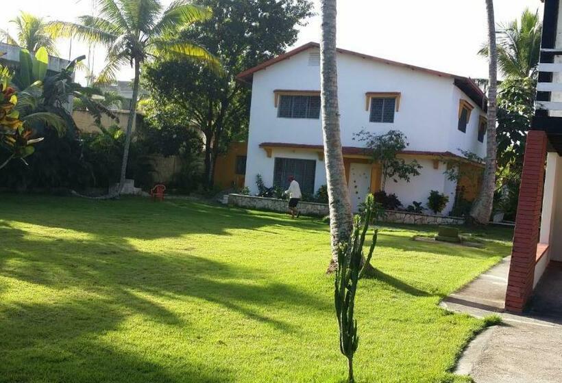 Вилла с 1 спальней и бассейном, Boca Del Paraiso