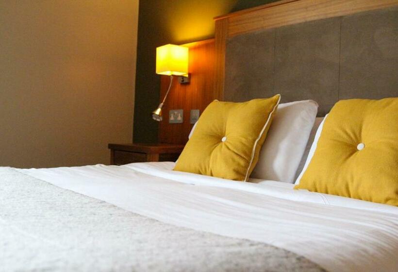 غرفة قياسية, Fiddle + Bow