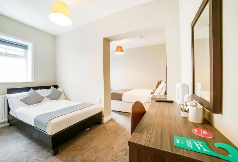 スタンダード４人部屋, Tequila And Dunlin Rooms Southport Central