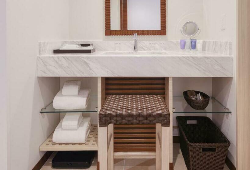 オーシャンビュースーペリアールーム, Ala Mahaina Condo