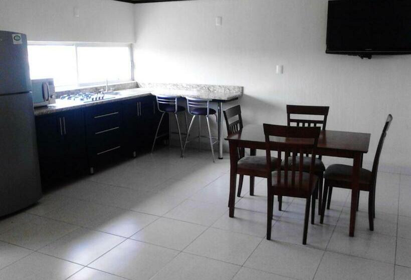 デラックスルーム, Jalyd Inn