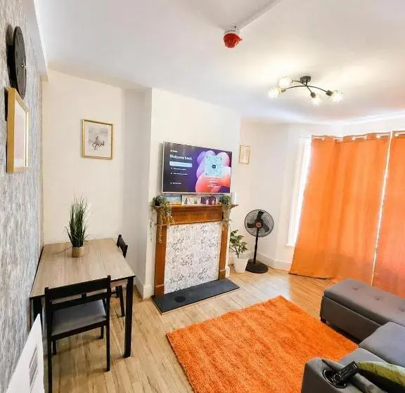 Basic-huone, Sky Homes