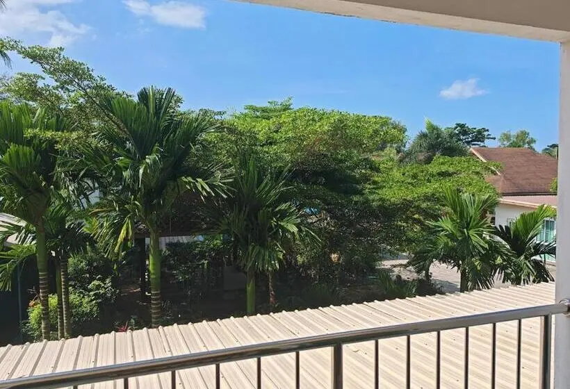 اتاق استاندارد با تخت بزرگ, Lipa Beach