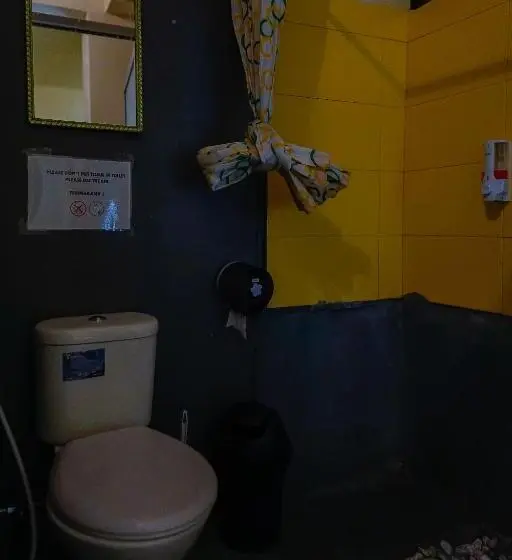 スタンダードルーム, Kokos Hostel Padang City