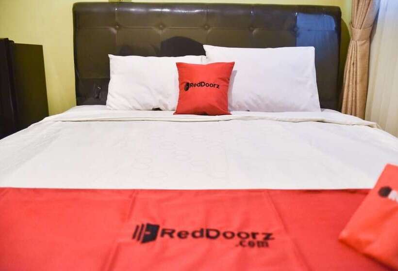 غرفة قياسية, Reddoorz Near Surabaya Town Square