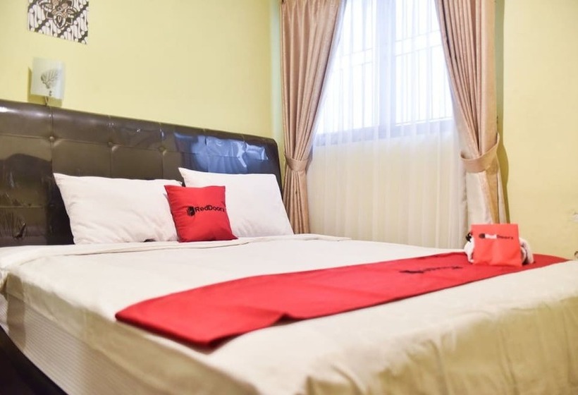 غرفة قياسية, Reddoorz Near Surabaya Town Square