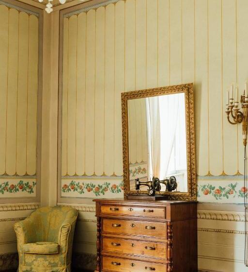 سوییت لوکس, Buonvisi B&b