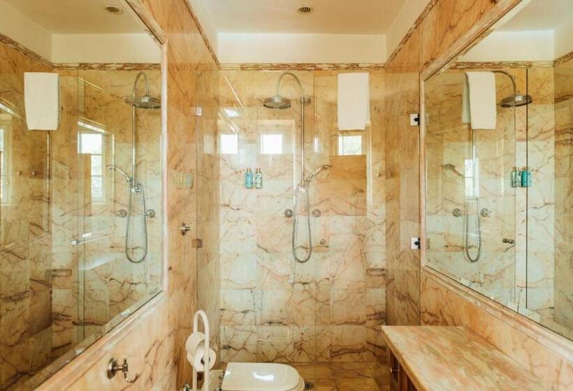 اتاق لوکس, Buonvisi B&b