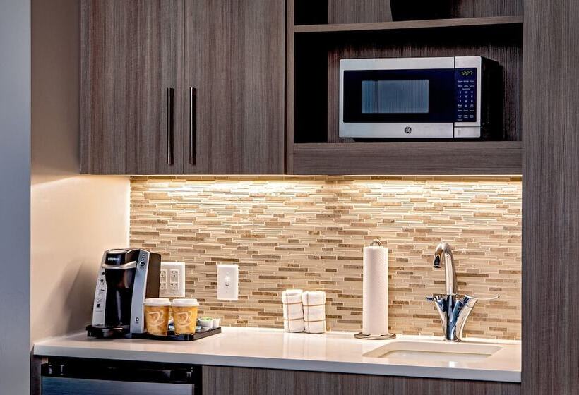 豪华房间, Element Hampton Peninsula Town Center