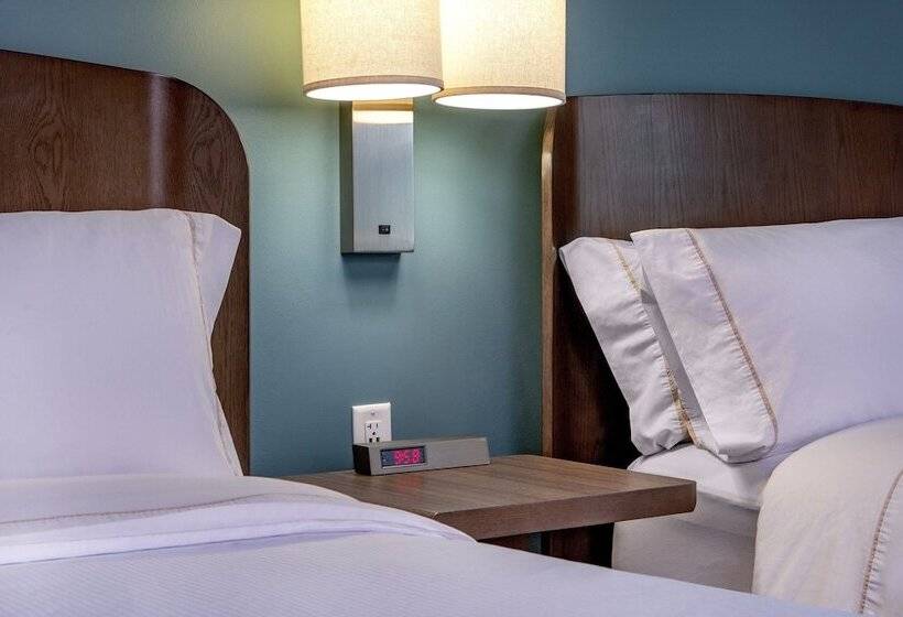 标准工作室, Element Hampton Peninsula Town Center