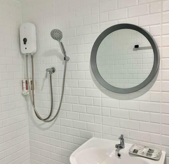 Номер Стандарт, Phi Phi Indigo