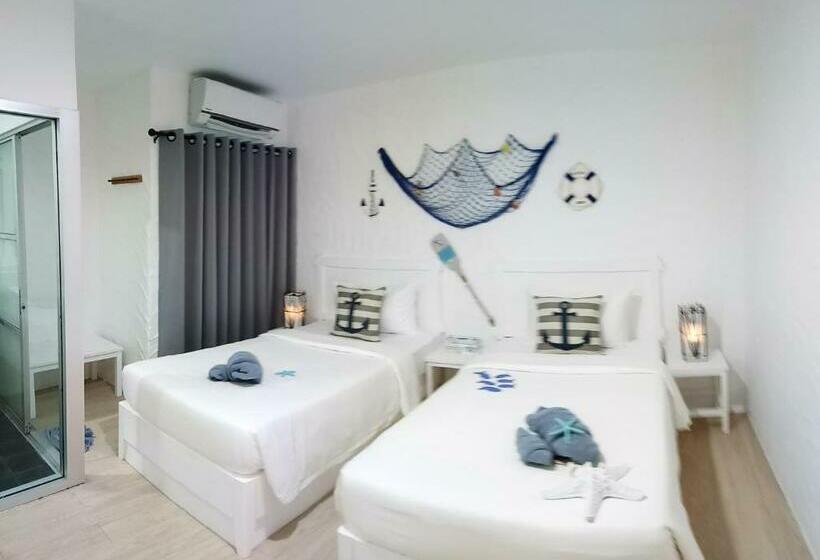 Номер Стандарт, Phi Phi Indigo