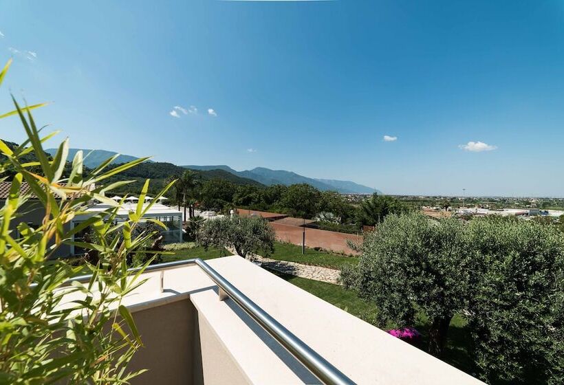 Трехместный Номер Deluxe, Liko Resort