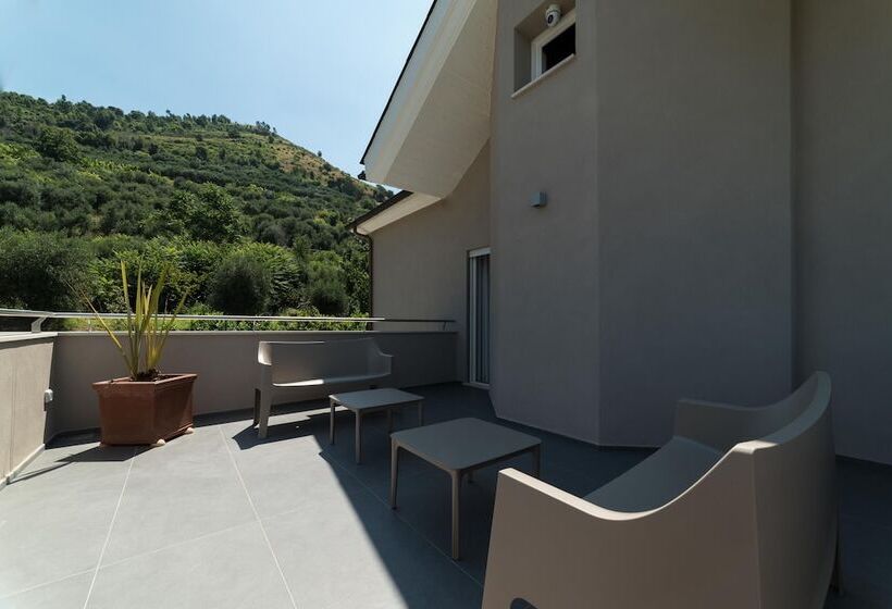 Трехместный Номер Deluxe, Liko Resort