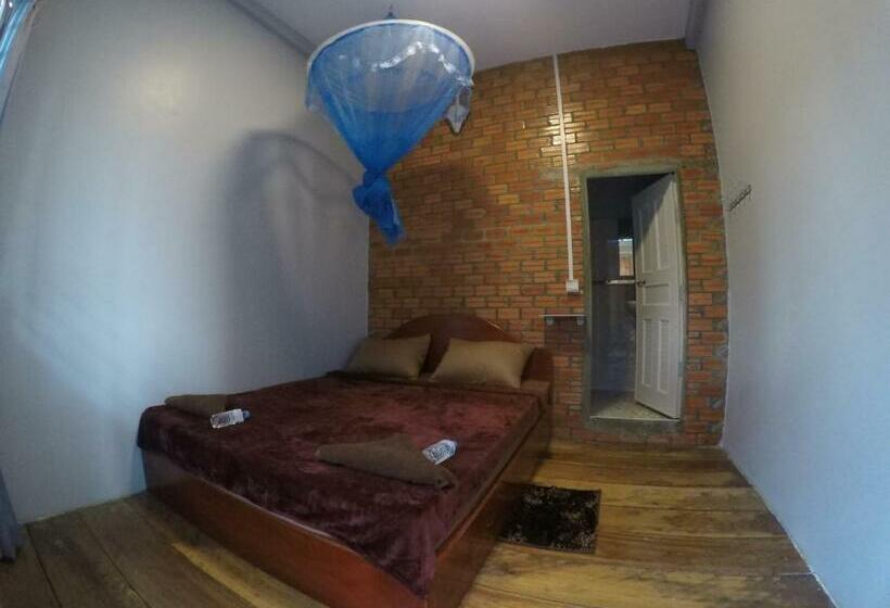 Standaardkamer met Uitzicht op de Bergen, Ing Ing Guesthouse