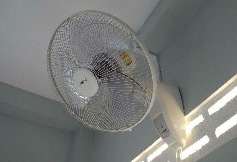 Standaardkamer met Uitzicht op de Bergen, Ing Ing Guesthouse