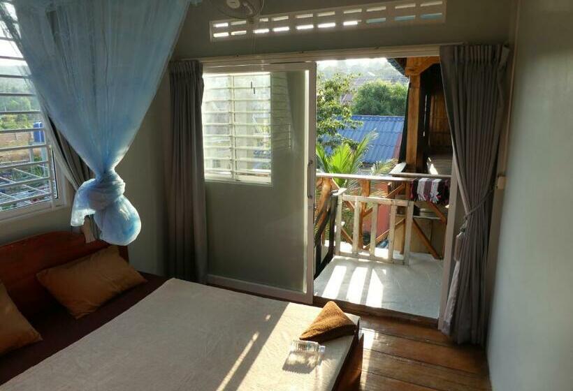 Standaardkamer met Uitzicht op de Bergen, Ing Ing Guesthouse