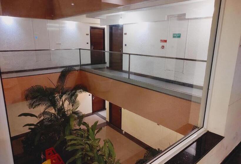 غرفة قياسية مزوَّدة بشُرفة, Regenta Central North Goa, Arpora