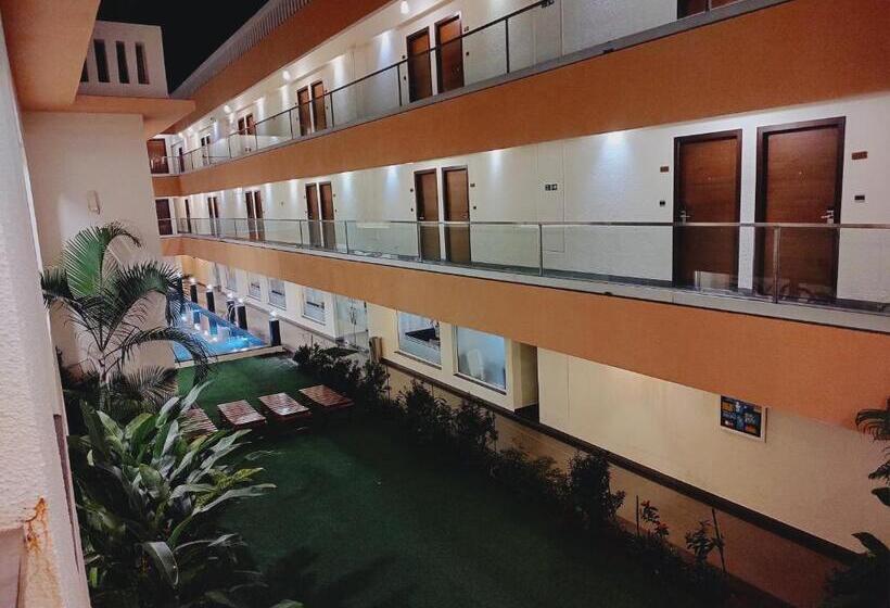 Люкс с Балконом, Regenta Central North Goa, Arpora