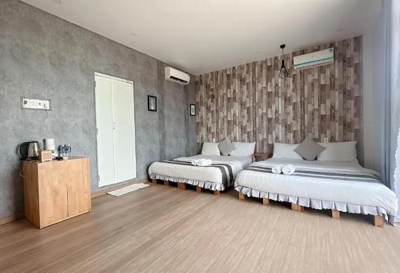 اتاق استاندارد با بالکن, Sele House