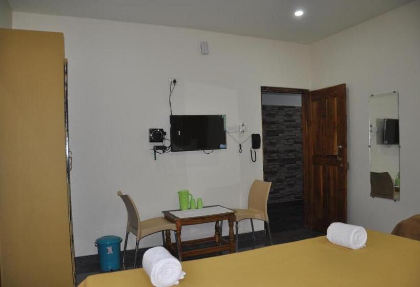 חדר דלוקס, Blue Crystal Lodge