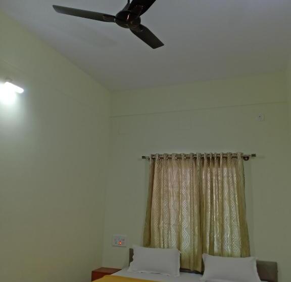 חדר דלוקס, Blue Crystal Lodge