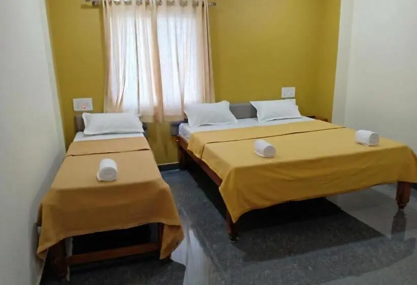 اتاق استاندارد سه نفره, Blue Crystal Lodge