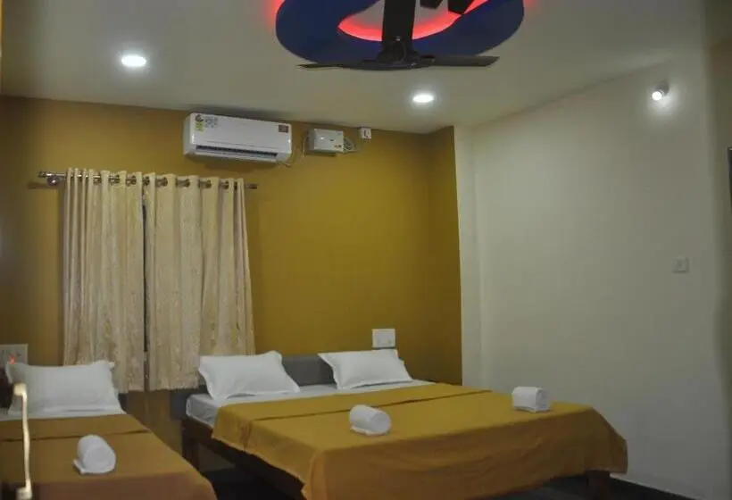 اتاق استاندارد سه نفره, Blue Crystal Lodge