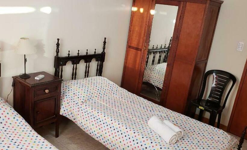 غرفة قياسية, La Gracia