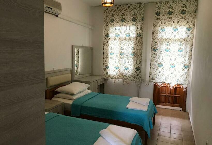 اتاق استاندارد با چشم‌انداز باغ, Yeni Doga