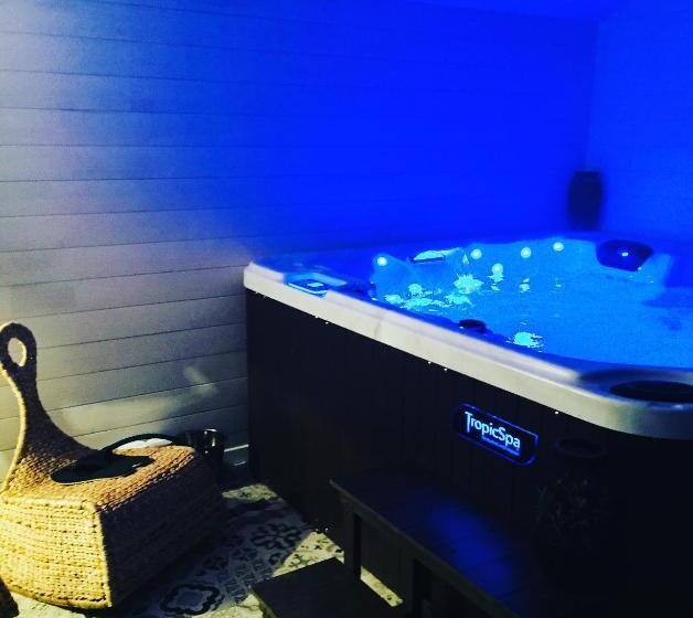 غرفة قياسية مزوَّدة بتراس, Les Cabanes De Kerellou