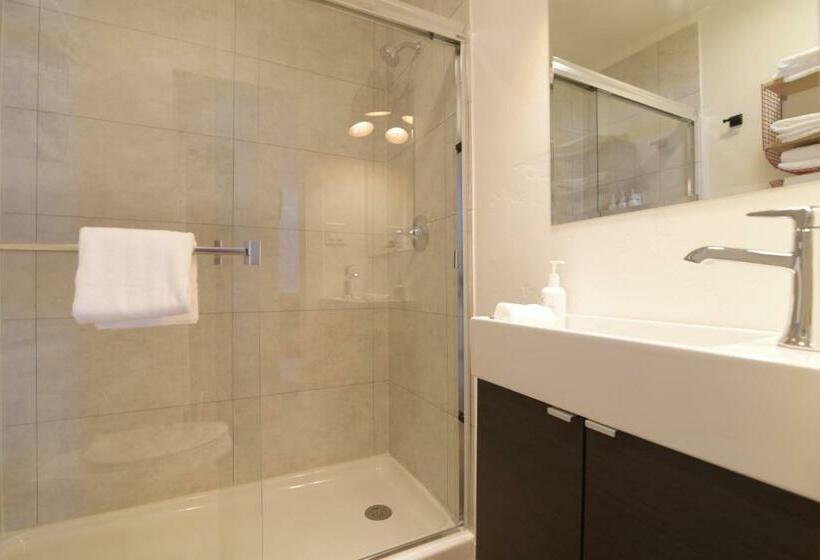 דירת חדר, Spoke And Vine Motel