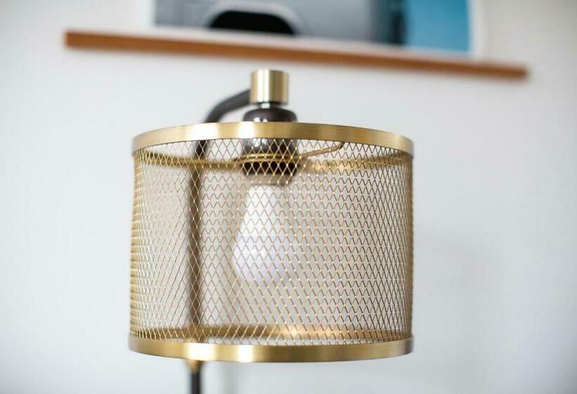 חדר דלוקס, Spoke And Vine Motel