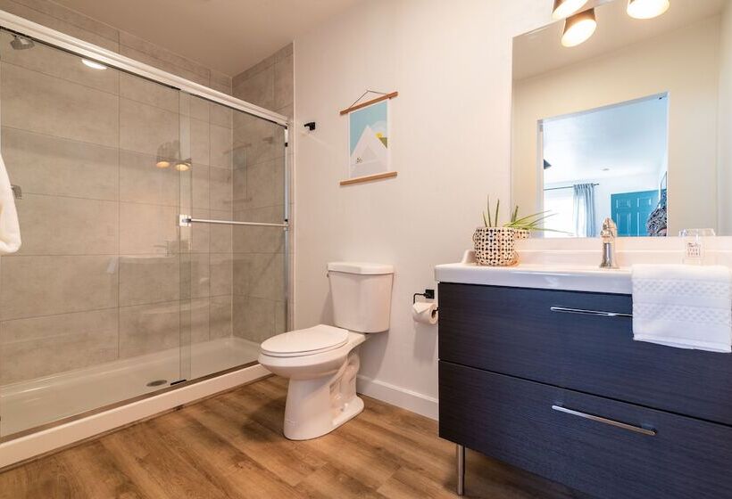 חדר דלוקס, Spoke And Vine Motel