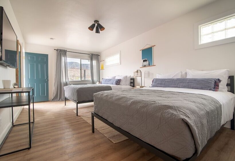 חדר דלוקס, Spoke And Vine Motel