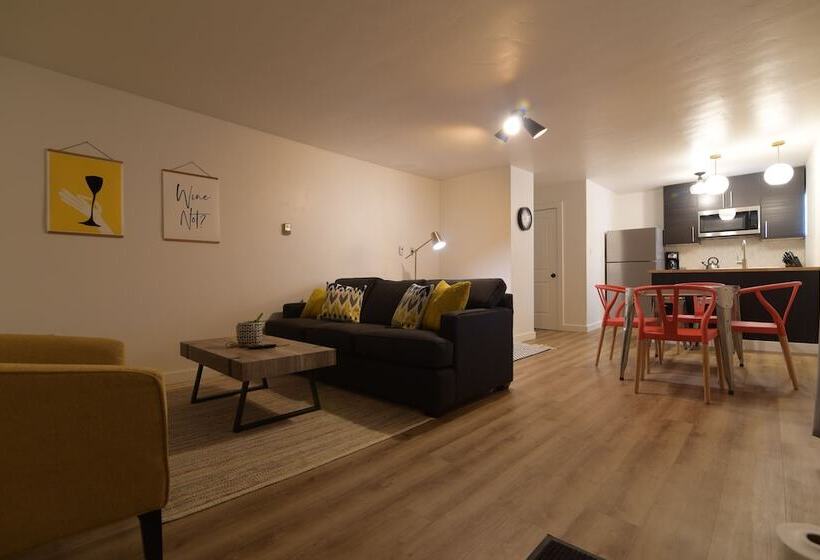 דירת חדר, Spoke And Vine Motel