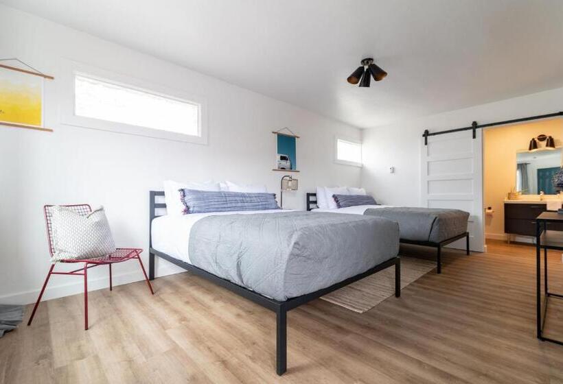 חדר דלוקס, Spoke And Vine Motel