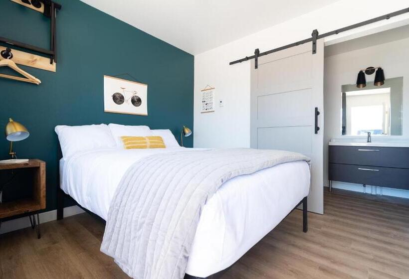 חדר סטנדרט, Spoke And Vine Motel